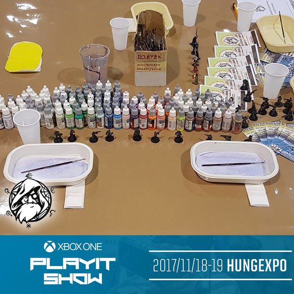 Figurafestés gyorstalpaló az Alkimista Labor pultjánál, az Xbox One PlayIT Show Budapesten!