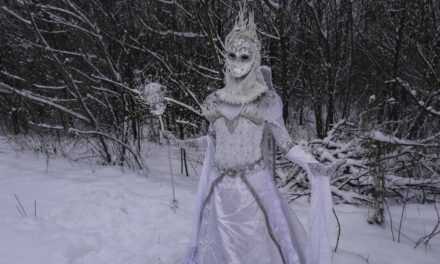 Photoshoot: Ice Queen (Original – Heniko)