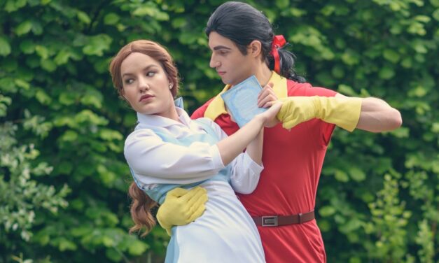 Belle és Gaston (Disney: Szépség és a Szörnyeteg – Bluebelle creatives)