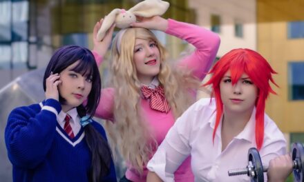 Photoshoot: Carol, Gundou, Tomo (Tomo-chan is a girl! - Sweetmaniacgirl, UsagiHiime & Reina)