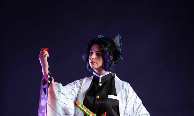 Photoshoot: Honey (Demon Slayer – Kochou Shinobu)